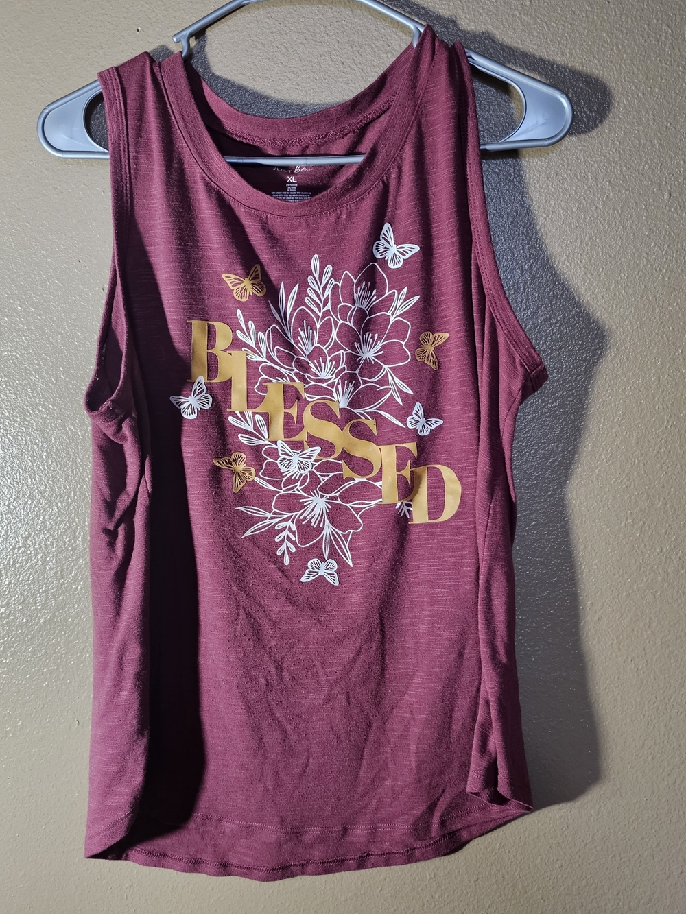 just be Maroon Tank with Gold 'BLESSED' Floral Graphic Women's Size XL